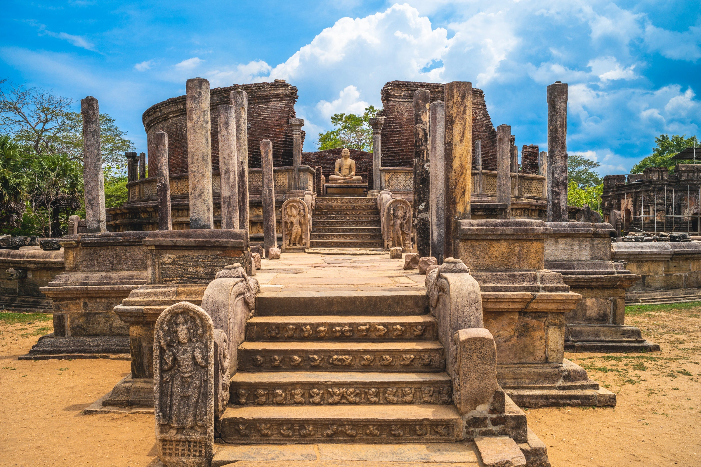 Polonnaruwa_(Sri_Lanka)[1].webp